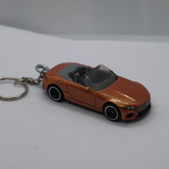2022 Mercedes AMG SL 63 custom keychain 1/64 scale - Picture 2 of 5